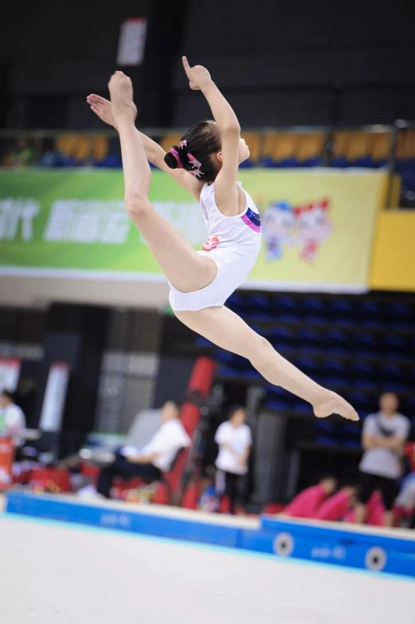 关于体操选手水上表演优异，美轮美奂的信息