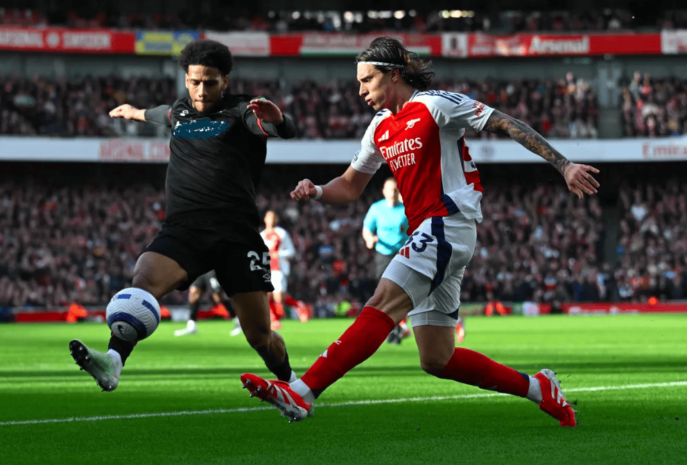 星空体育app下载-阿森纳遭遇挫折，客场被逆转(阿森纳遭遇挫折,客场被逆转了)