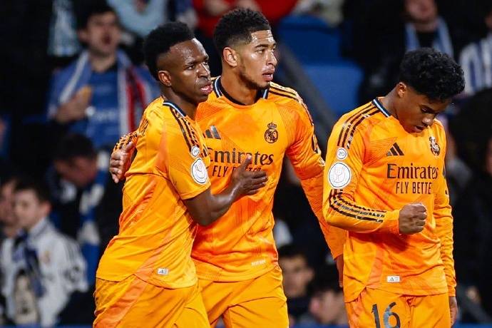 星空体育登录-瓦拉多利德主场-逆转皇家社会，取得胜利的简单介绍