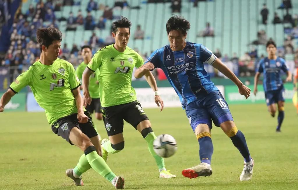 韩国球队在亚冠比赛中大获全胜,完美表现(韩国球队在亚冠比赛中大获全胜,完美表现是什么) 韩国球队在亚冠比赛中大获全胜,完美表现(韩国球队在亚冠比赛中大获全胜,完美表现是什么)