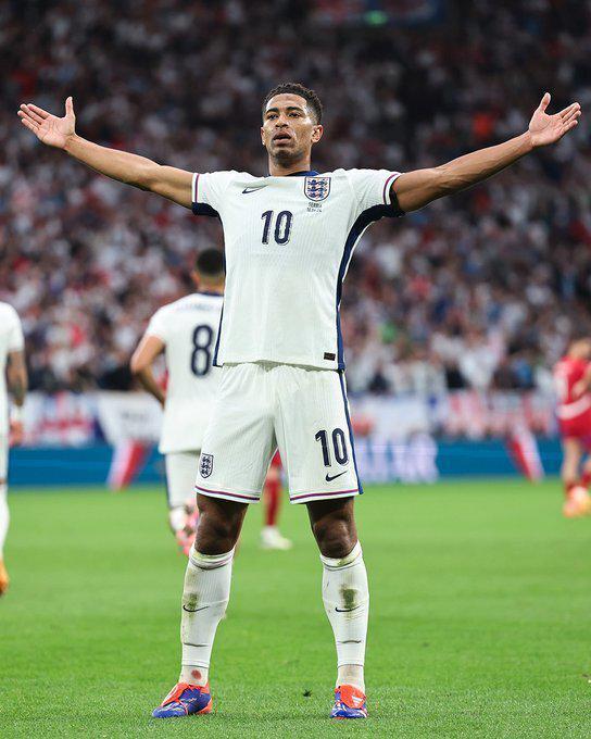 星空体育入口-波兰主场告捷，击败对手取得三分(波兰主场告捷,击败对手取得三分胜利)