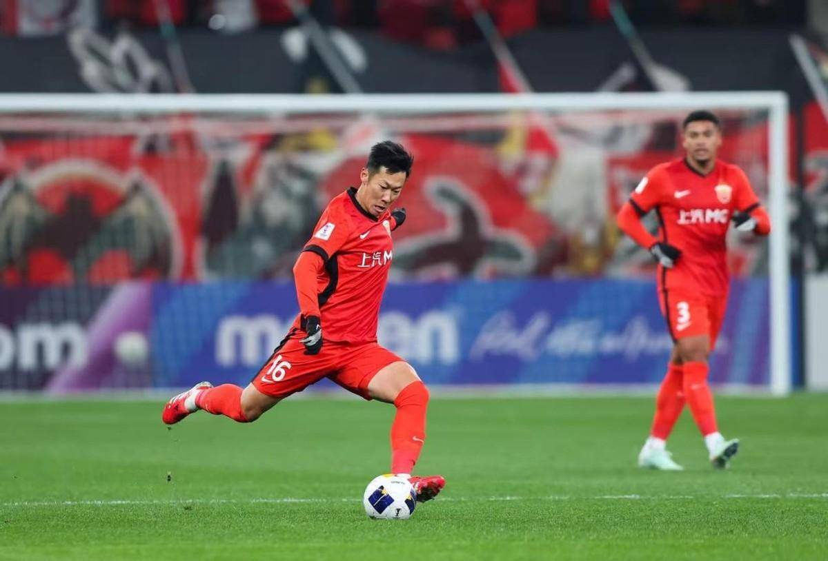 关于中超联赛动向:球员技术对决备战展示实力的信息 关于中超联赛动向:球员技术对决备战展示实力的信息