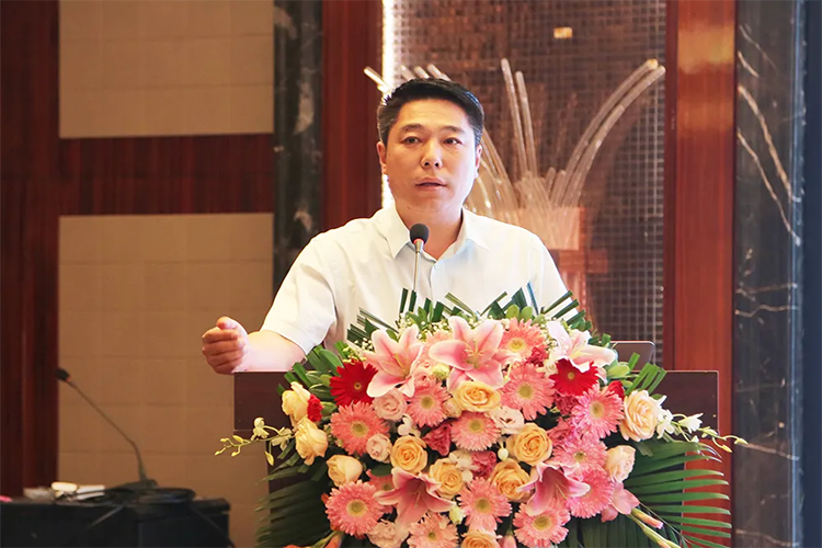 星空体育入口-东道主选手持续领先，势头强劲的简单介绍