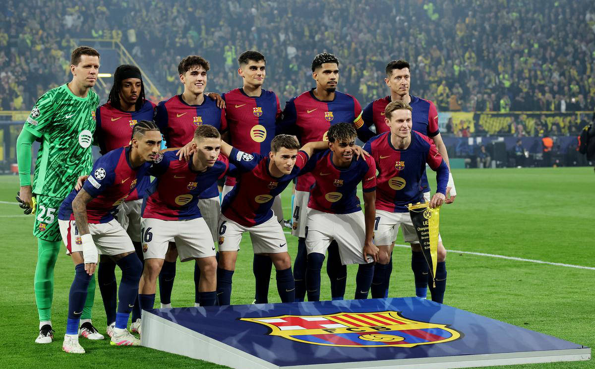 包含巴塞罗那球员个个爆发,领跑积分榜的词条 包含巴塞罗那球员个个爆发,领跑积分榜的词条