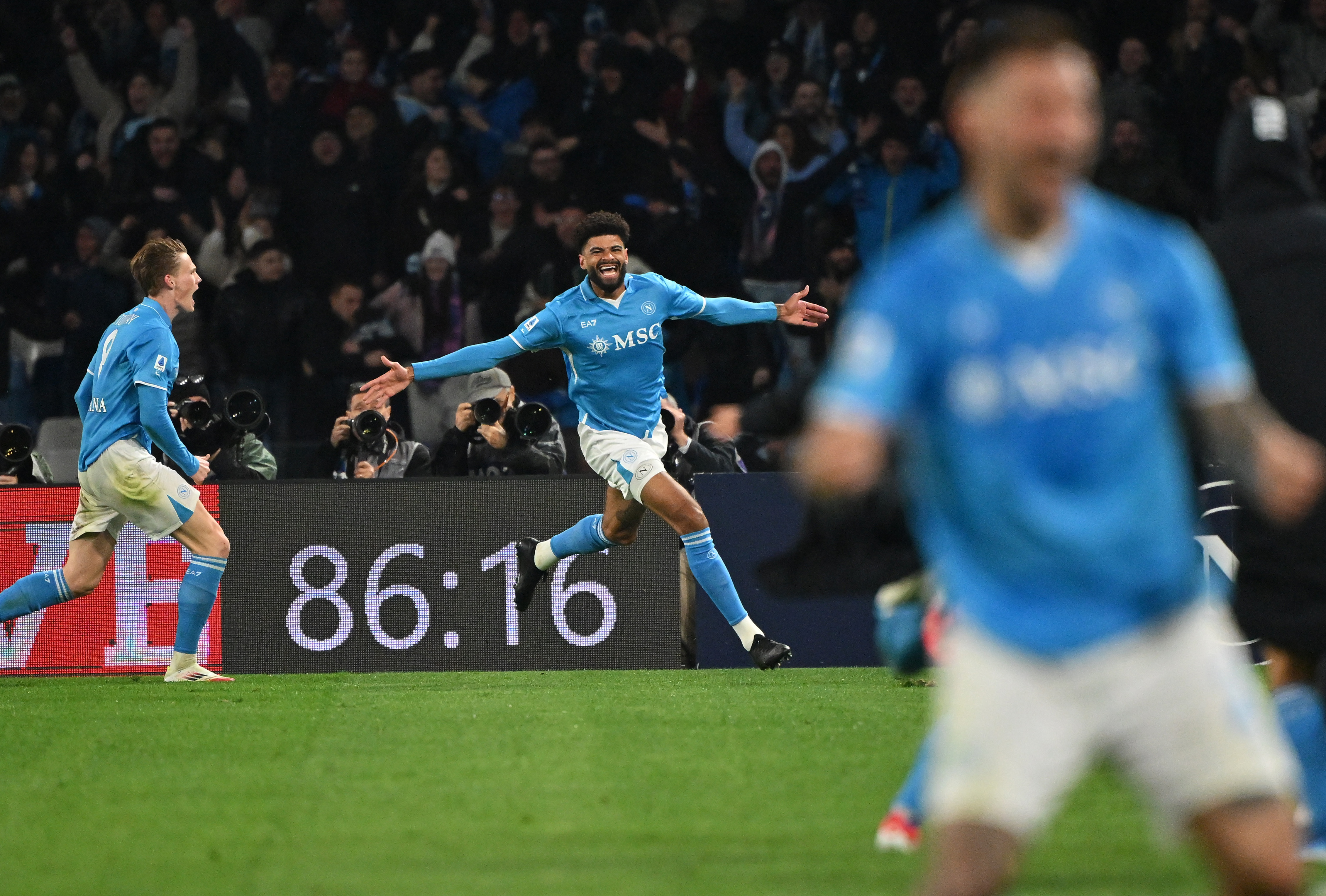 星空体育电竞-国际米兰防守失误频频，意甲战绩下滑