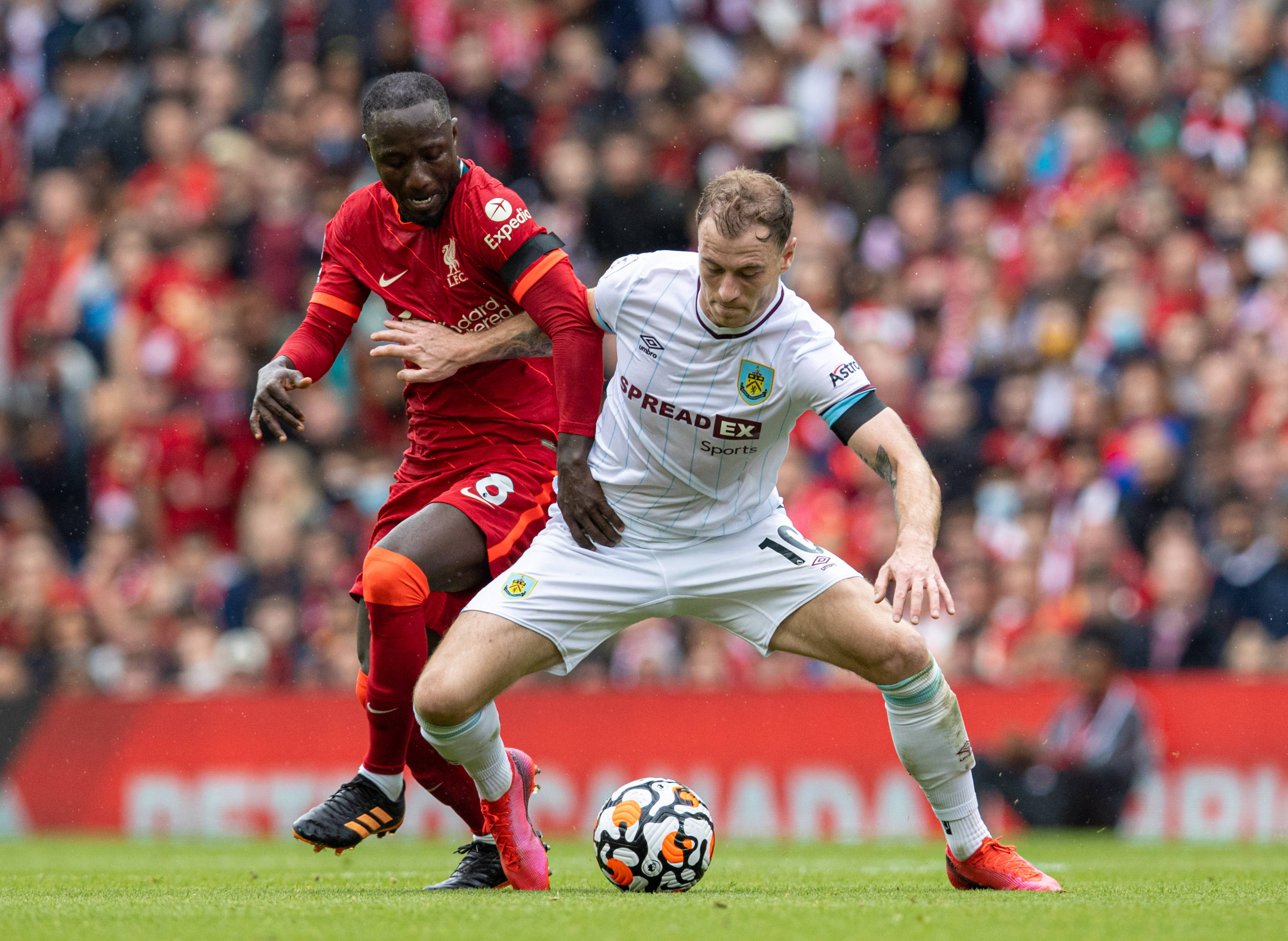 星空体育娱乐-利物浦参与慈善比赛，捐助善款支持社区的简单介绍